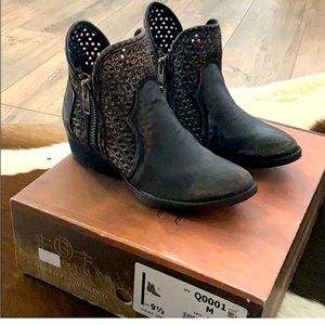 👢New 👀 Circle G by Corral Womens Shortie Bootie Size 9.5 Black Wash Leather
